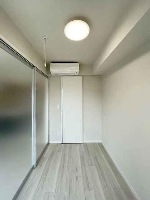 La Perla Ichigaya-Sadoharacho - Interior - ["Flooring", "Floor", "Ceiling"]