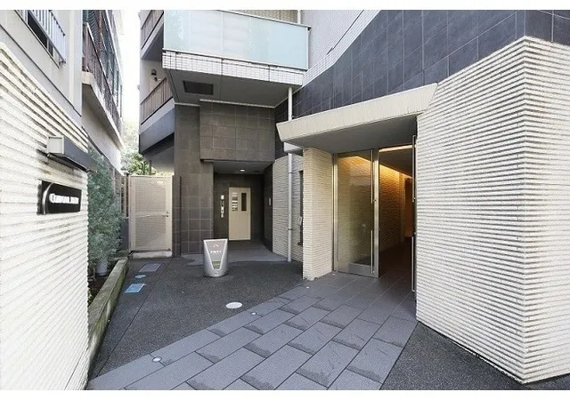 Comforia Bunkyo Kasuga - Exterior - ["Property", "Home", "House"]