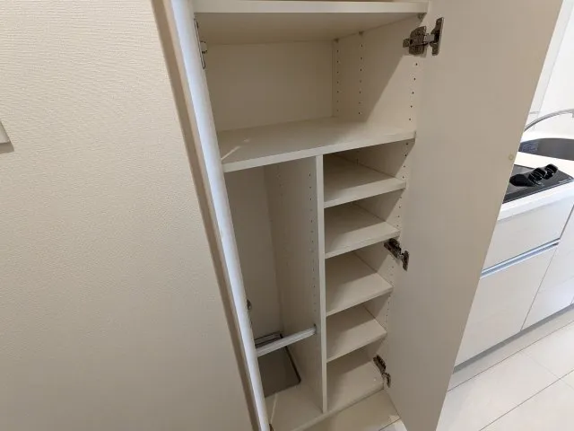 KDX Residence Toyosu - Interior - ["Wood", "Flooring", "Floor"]
