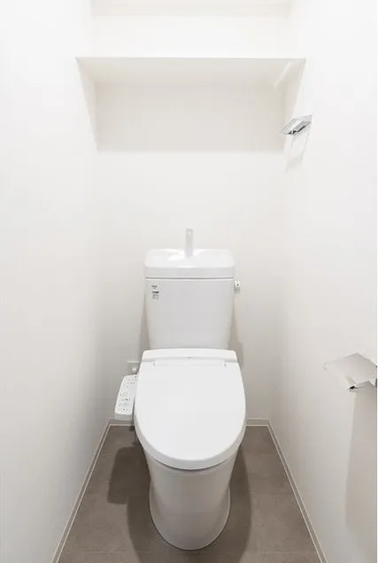 Comforia Takenotsuka East - Interior - ["Toilet seat", "Toilet", "Plumbing fixture"]
