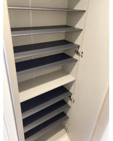 Crevista Oimachi - Interior - ["Shelving", "Shelf", "Cupboard"]