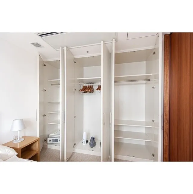Prudential Tower Residence - Interior - ["Building", "Rectangle", "Door"]