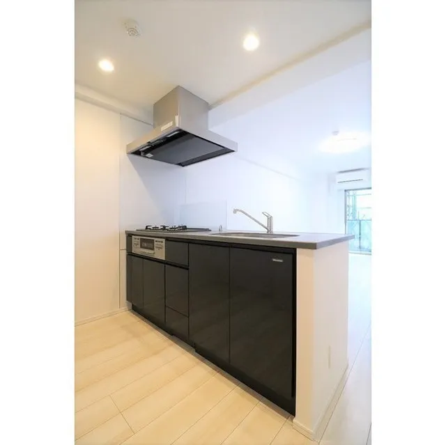 Gran Casa Minamisenju - Interior - ["Cabinetry", "Sink", "Tap"]