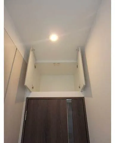 XEBEC Otorii ASYLCOURT - Interior - ["Wood", "Flooring", "Floor"]