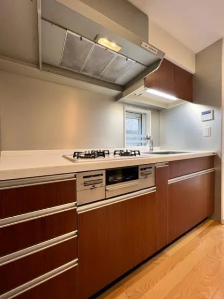 Brillia Ginza Id - Interior - ["Cabinetry", "Countertop", "Furniture"]