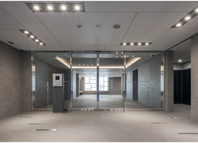 Comforia Toyocho - Exterior - ["Fixture", "Building", "Rectangle"]