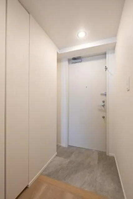 Oase Shinagawa Residence - Interior - ["Fixture", "Wood", "Flooring"]