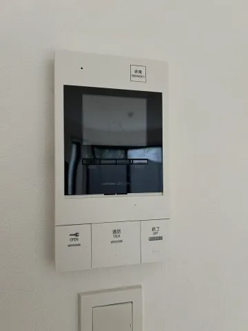 El Faro Nakano Arai Yakushi - Interior - ["Electronic device", "Technology", "Machine"]