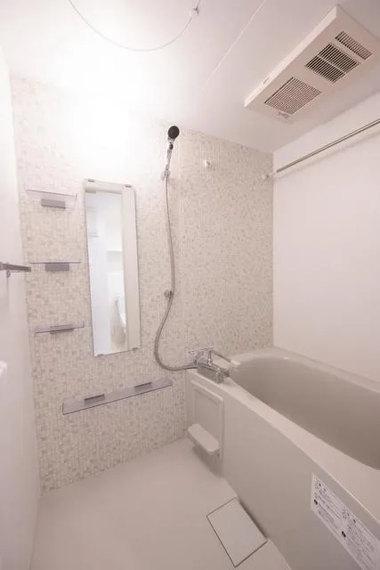 Grand Residence Meguro - Interior - ["Plumbing fixture", "Property", "Building"]