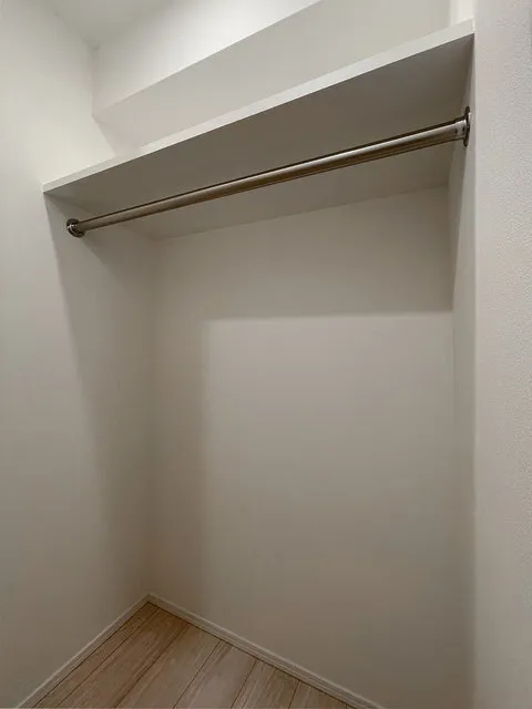 TS Residence Kita Ueno - Interior - ["Wood", "Flooring", "Floor"]