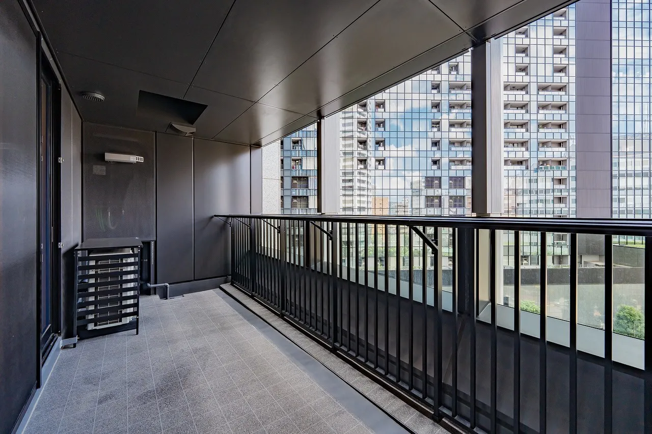 La Tour Shinjuku Annex - Interior - ["Fixture", "Building", "Architecture"]