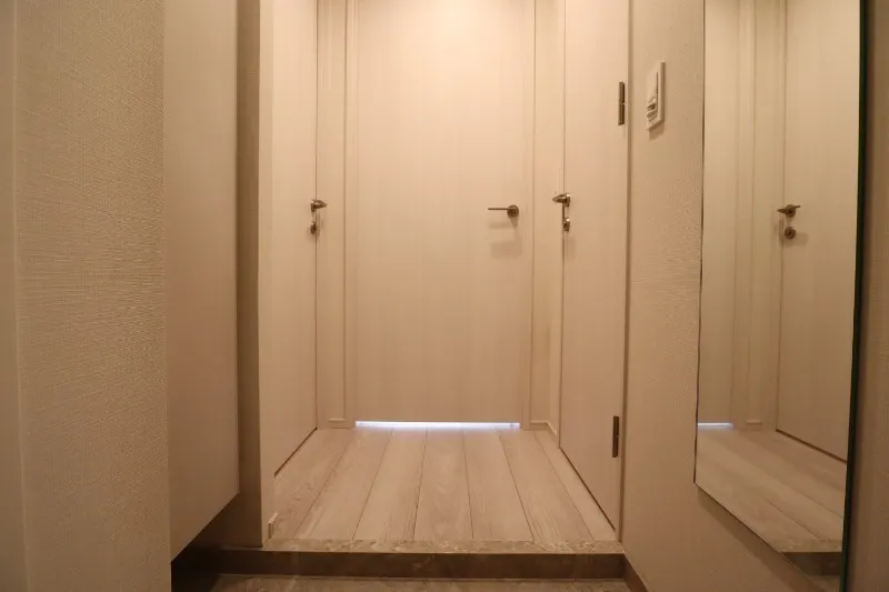 IPSE Yoyogi - Interior - ["Wall", "Flooring", "Wood"]