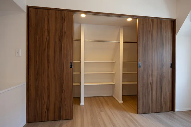 IBIS Ichigaya - Interior - ["Wood", "Flooring", "Interior design"]