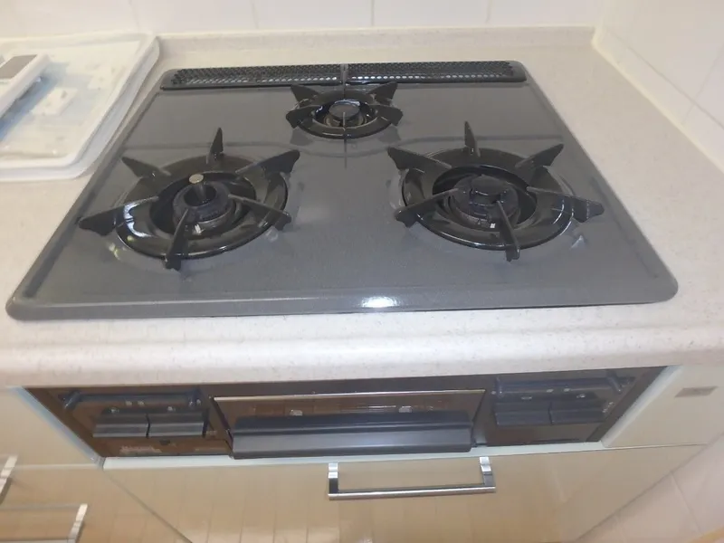 Esty Maison Toyosu Residence - Interior - ["Kitchen stove", "Major appliance", "Kitchen Appliance"]