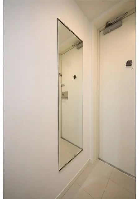 Castalia SuitenguⅡ - Interior - ["Glass", "Household hardware", "Mirror"]