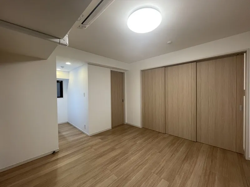Log Ginza East - Interior - ["Flooring", "Floor", "Wood"]
