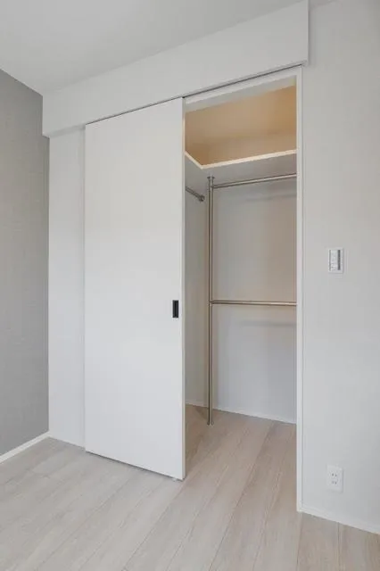 Asyl Court Honancho Terrace - Interior - ["Wood", "Flooring", "Floor"]