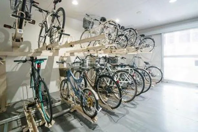 Clair Nihonbashi - Other - ["Ceiling", "Bicycle frame", "Bicycle"]
