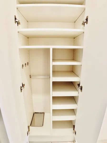 Brillia Ist Kitazawa - Interior - ["Shelf", "Furniture", "Shelving"]