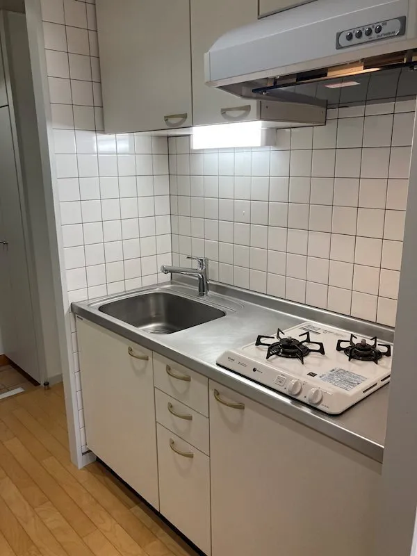 La Tierra Ookayama - Interior - ["Kitchen", "Kitchen Sink", "Kitchen Appliance"]