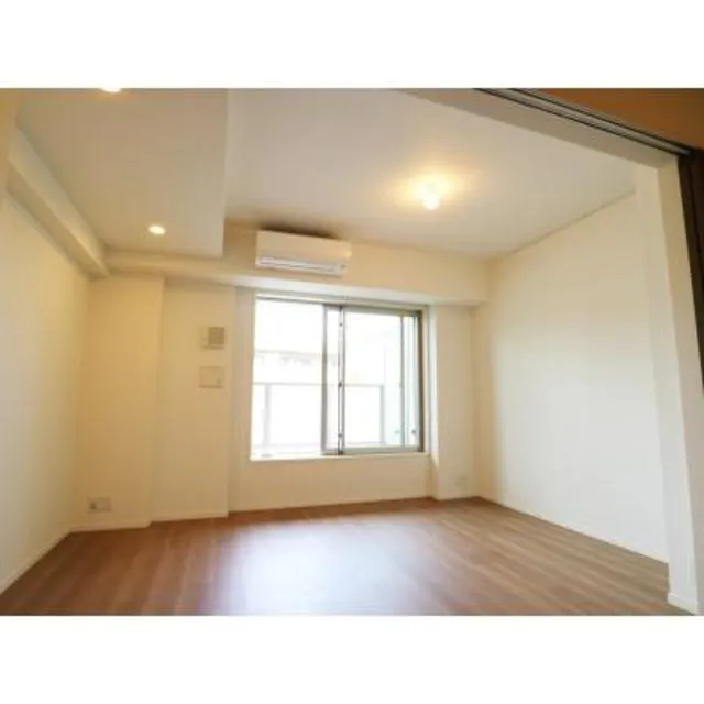 Park Axis Ikedayama - Interior - ["Property", "Room", "Ceiling"]