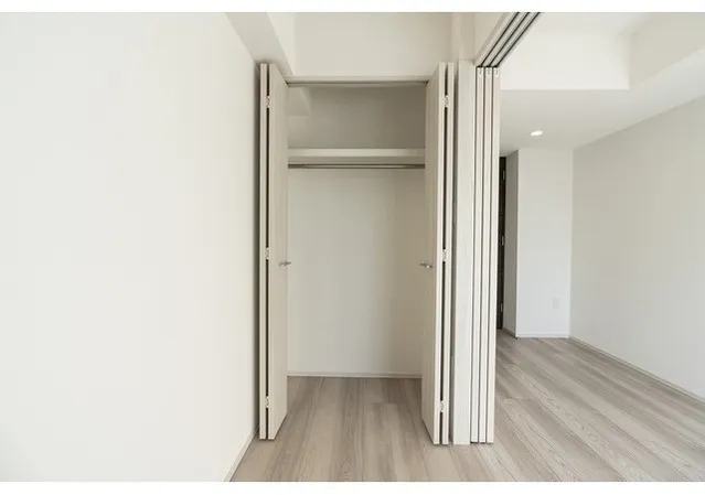 Comforia Liv Shimo-Ochiai - Interior - ["Wood", "Flooring", "Floor"]