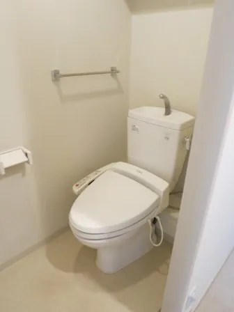 Clio Tokoshi Ginza 2nd Building - Interior - ["Toilet seat", "Property", "Toilet"]