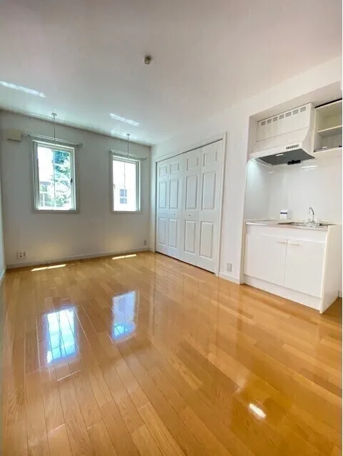 Mill Creek Sakurayama - Interior - ["Flooring", "Floor", "Wood flooring"]