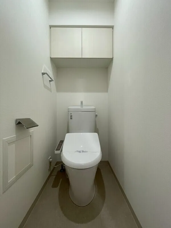 Milia Residence Myogadani - Interior - ["Toilet seat", "Toilet", "Bathroom"]