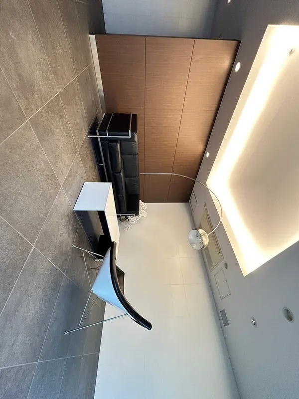 BLESS Kamiikebukuro - Interior - ["Interior design", "Flooring", "Ceiling"]