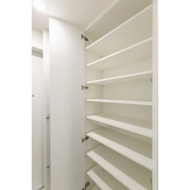 Comforia Nishiogikubo - Interior - ["Fixture", "Wood", "Door"]