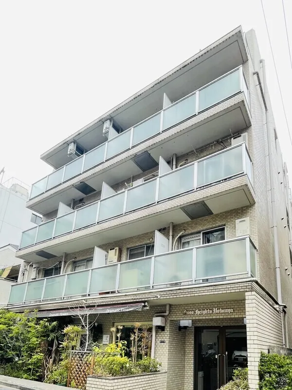 Fusou Heights Yotsuya - Exterior - ["Houseplant", "Flowerpot", "Cinquefoils"]