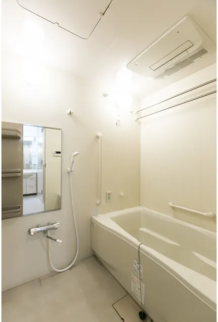 Shinonome Canal Court CODAN Building 16 - Interior - ["Flooring", "Interior design", "Plumbing fixture"]