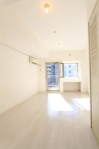 Prime Urban Oimachi II - Interior - ["Property", "Building", "Window"]