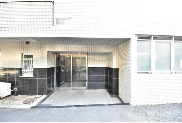 Plaille Hamamatsucho - Exterior - ["Composite material", "Apartment", "Concrete"]