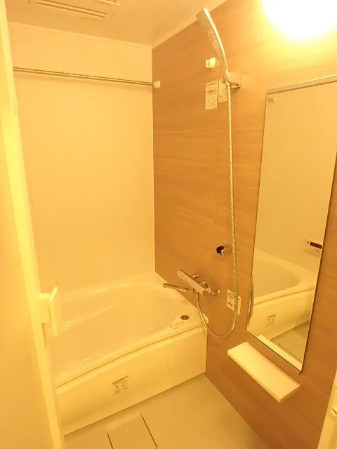 Le Fon Blanche Shinagawa Minamioi - Interior - ["Flooring", "Floor", "Plumbing fixture"]