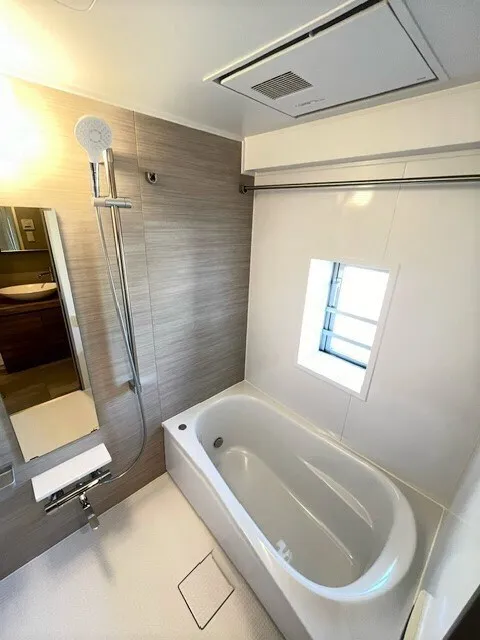 Residia Ikebukuro - Interior - ["Plumbing fixture", "Bathroom", "Flooring"]