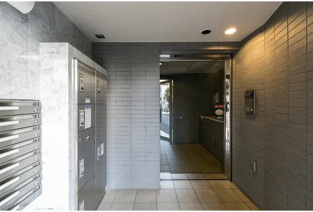 Fortrus Itabashi Honcho - Exterior - ["Floor", "Door", "Grey"]