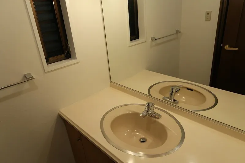 House Yukiya - Interior - ["Bathroom Sink", "Plumbing fixture", "Flooring"]