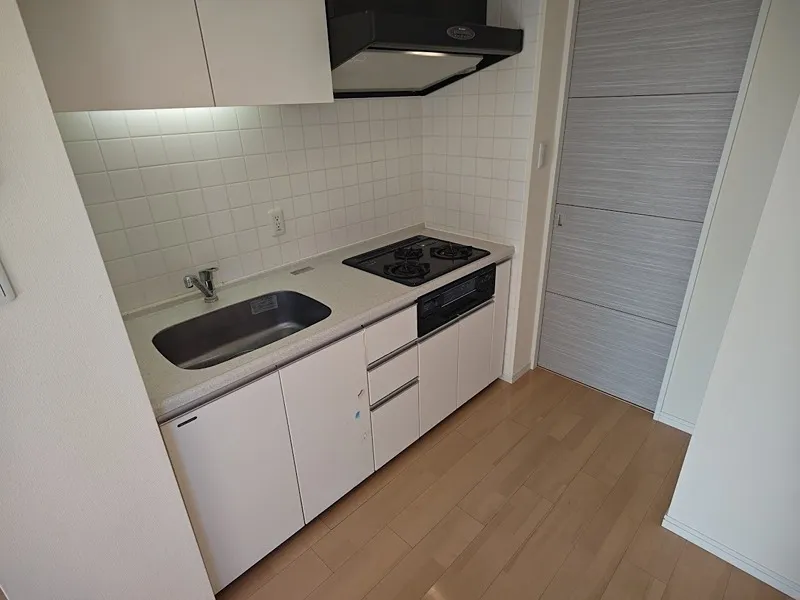 Este Maison Daizawa - Interior - ["Cabinetry", "Kitchen", "Countertop"]