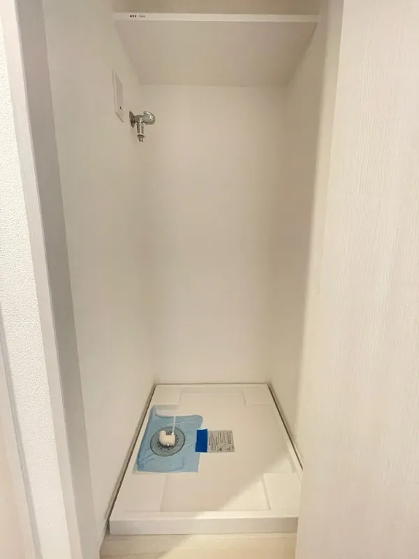 Residia Ueno Ikenohata - Interior - ["Flooring", "Floor", "Tile Flooring"]