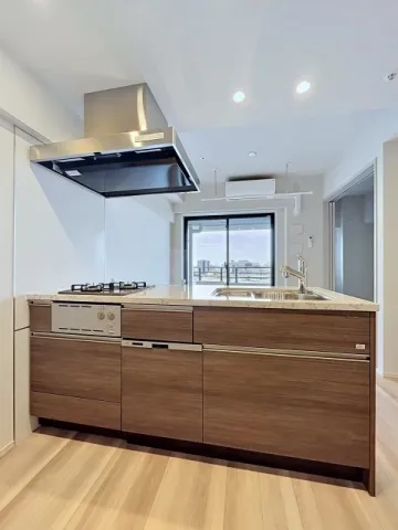 Lugente Itabashi - Interior - ["Kitchen", "Kitchen Appliance", "Countertop"]