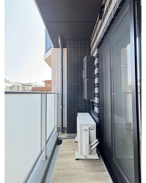 Comforia Liv Osaki - Interior - ["Apartment", "Balcony", "Composite material"]