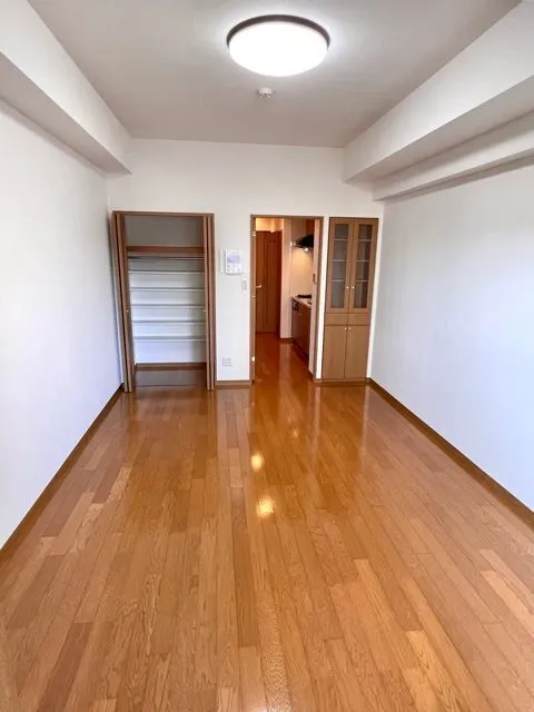 Residia Ueno Ikenohata - Interior - ["Brown", "Fixture", "Wood"]