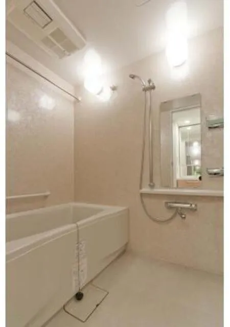 Kokuyole Nihombashi - Interior - ["Plumbing fixture", "Shower head", "Mirror"]