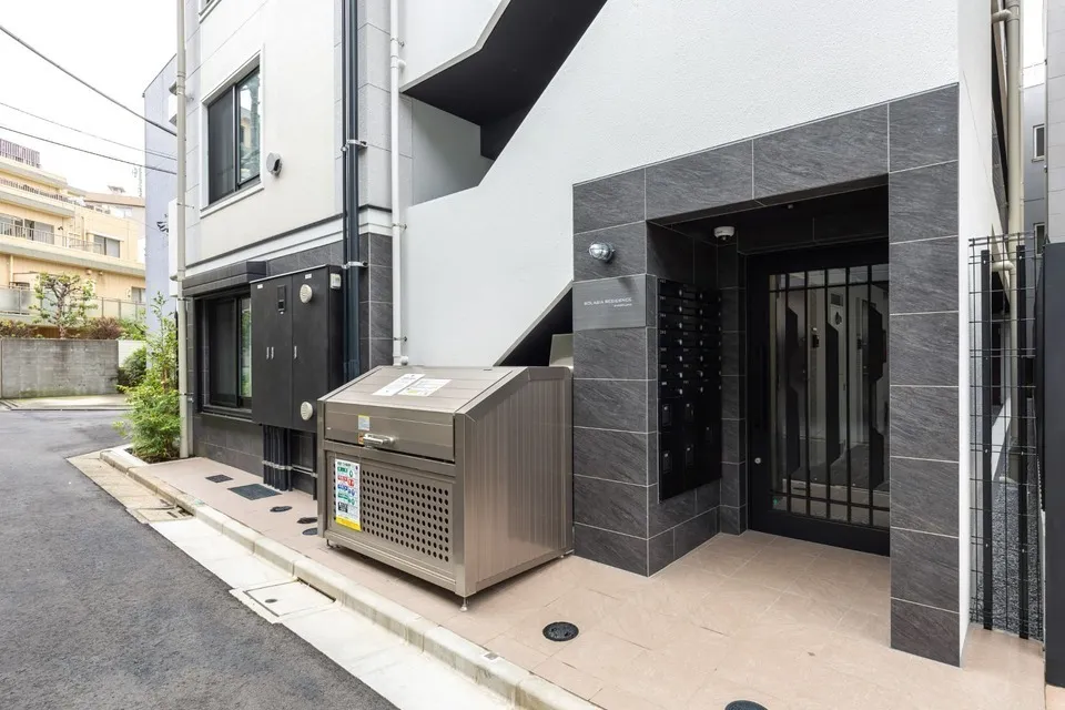 Hmlet Sangenjaya II - Exterior - []
