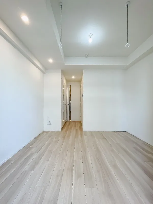 Due Minowa I - Interior - ["Flooring", "Wood flooring", "Floor"]
