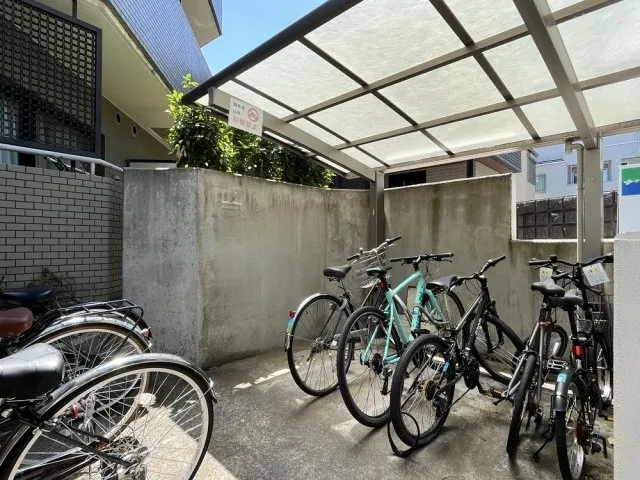 Cosmo Chihaya-Cho - Other - ["Bicycle frame", "Bicycle", "Bicycle wheel"]
