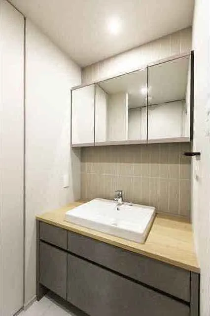 Ansolie Shimokitazawa - Interior - ["Tap", "Sink", "Bathroom sink"]