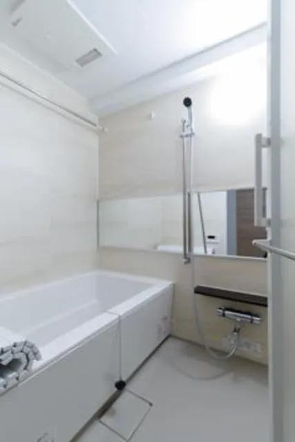 Estrellita Shinjuku Ochiai - Interior - ["Bathtub", "Building", "Window"]